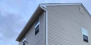 Siding Removal and Disposal in Middleborough Center, MA